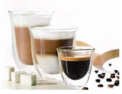 capucchino, cafe solo en juego de tazas delonghi